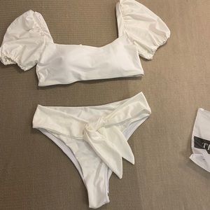 White high waisted cap sleeve bikini S